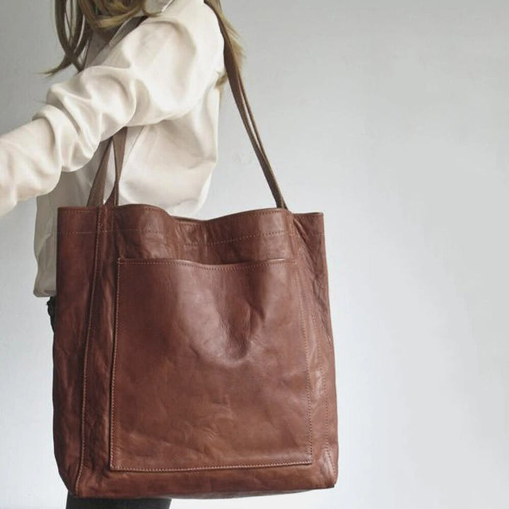 Elegant Leather Bag with Style