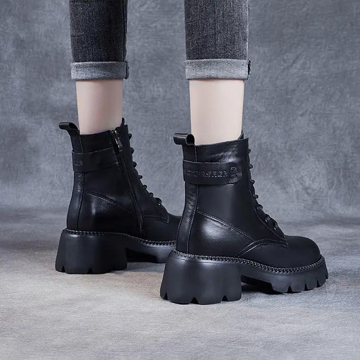 Orthopaedic Boots